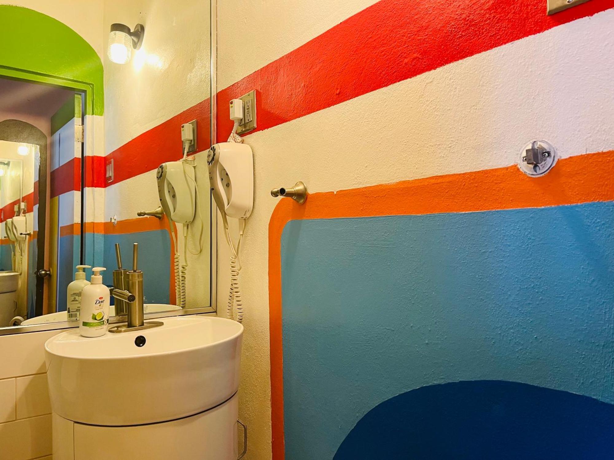 Lower Price, More Style, Discount Studio In San Juan,Pr, Beach, Free Bikes (Adults Only) 산후안 외부 사진