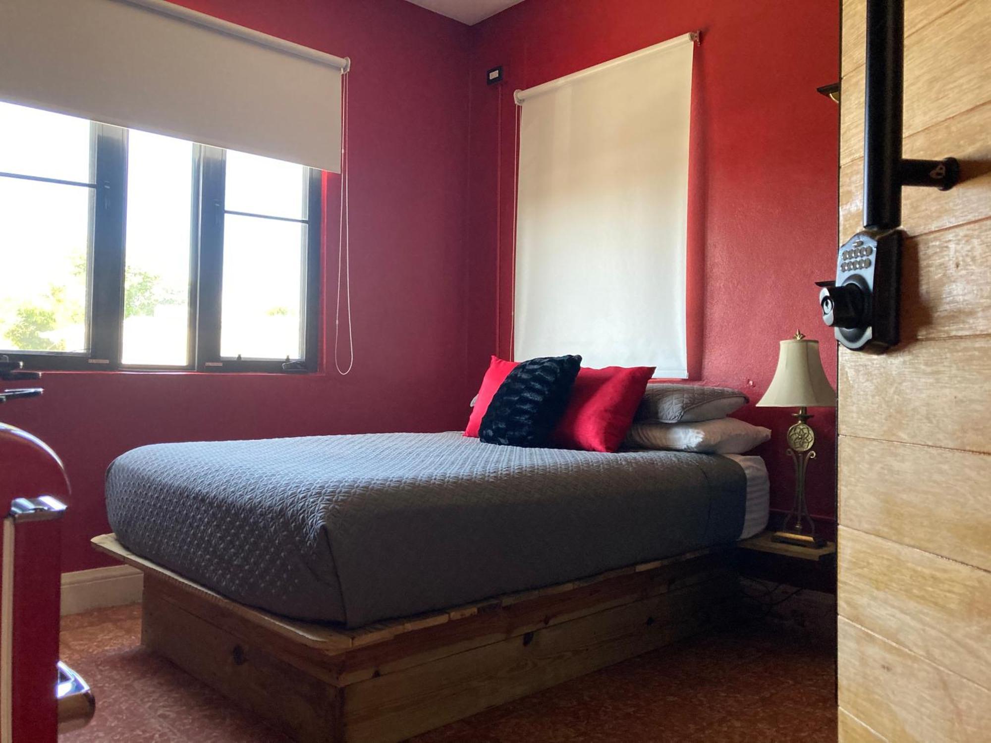 Lower Price, More Style, Discount Studio In San Juan,Pr, Beach, Free Bikes (Adults Only) 산후안 외부 사진