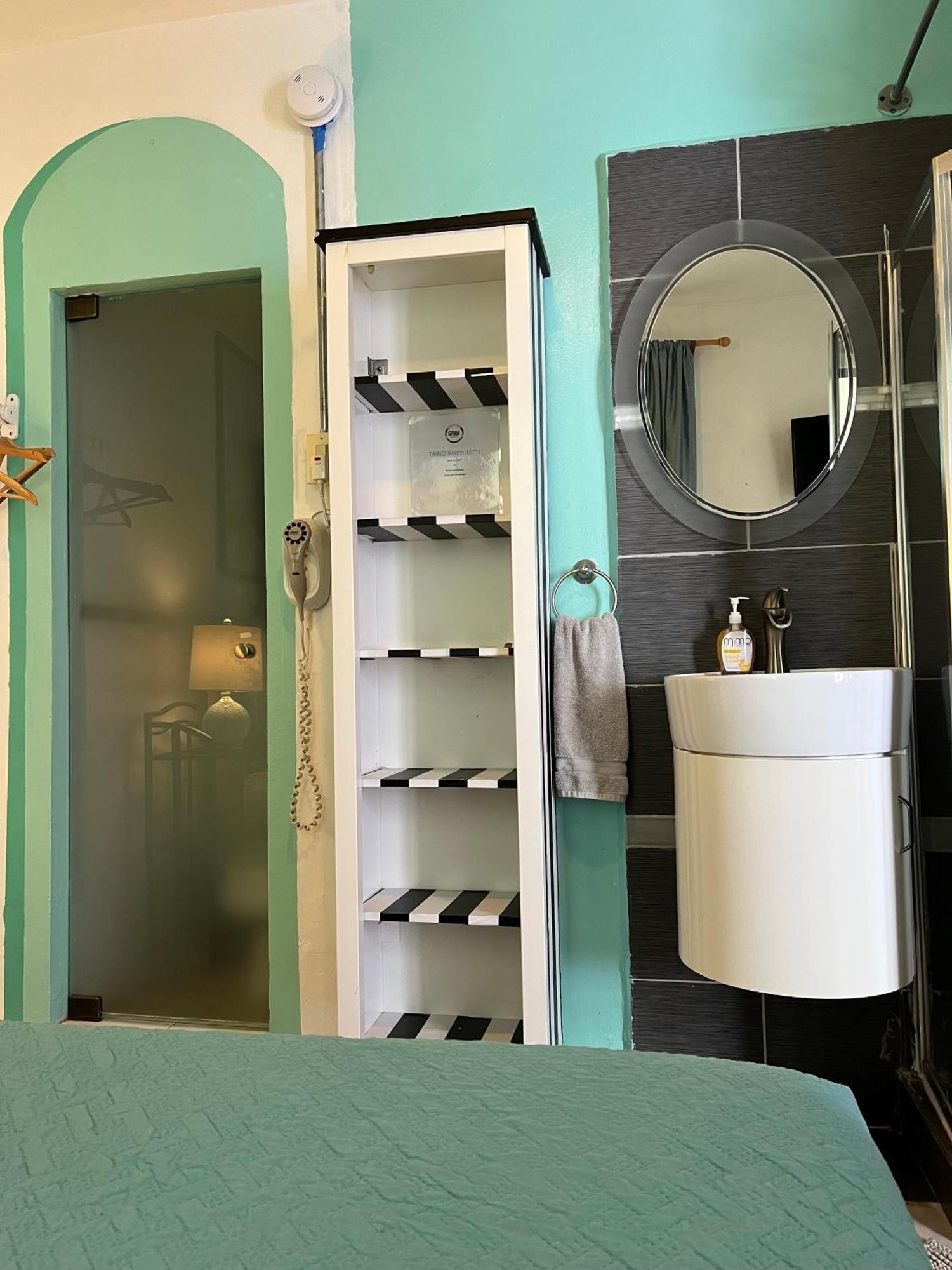 Lower Price, More Style, Discount Studio In San Juan,Pr, Beach, Free Bikes (Adults Only) 산후안 외부 사진